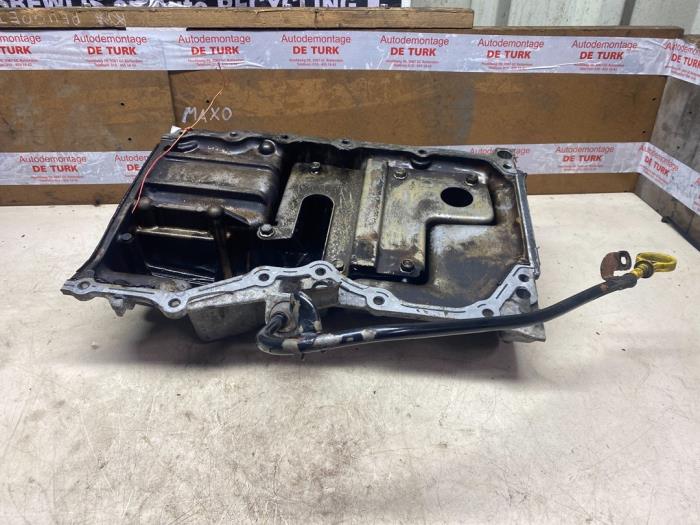 Gebrauchte Ölwanne Mazda 5 (CR19) 1.8i 16V Preis € 32,67 Mit Mehrwertsteuer angeboten von Autosloperij de Turk