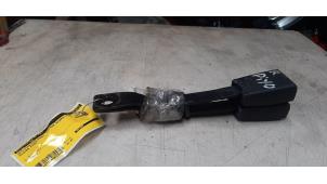 Usagé Insertion ceinture de sécurité avant centre Nissan Pixo Prix € 30,00 Règlement à la marge proposé par Autosloperij de Turk