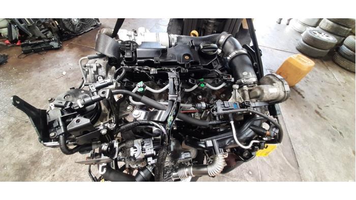 Motor van een Ford B-Max (JK8) 1.5 TDCi 2013