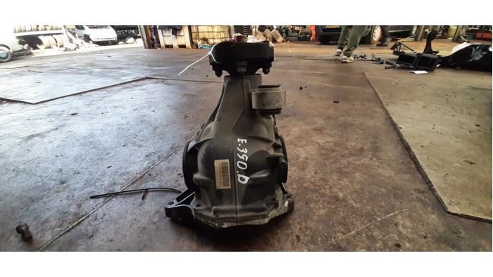 Gebrauchte Differential hinten Mercedes E (C207) E-350 CDI BlueEfficiency 3.0 V6 24V Preis € 108,90 Mit Mehrwertsteuer angeboten von Autosloperij de Turk