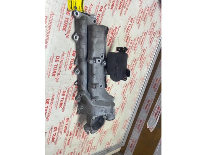 Gebrauchte Ansaugbrugge Chrysler 300 C 3.0 CRD V6 24V Preis € 108,90 Mit Mehrwertsteuer angeboten von Autosloperij de Turk