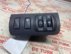 Used Light switch Renault Megane III Coupe (DZ) 1.4 16V TCe 130 Price € 20,00 Margin scheme offered by Autosloperij de Turk