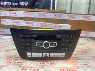Used Radio CD player Mercedes C Estate (S204) 2.2 C-220 CDI 16V BlueEfficiency Price € 150,00 Margin scheme offered by Autosloperij de Turk