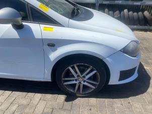 Used Front right screen carrier Seat Leon (1P1) 1.4 TSI 16V Price € 60,00 Margin scheme offered by Autosloperij de Turk
