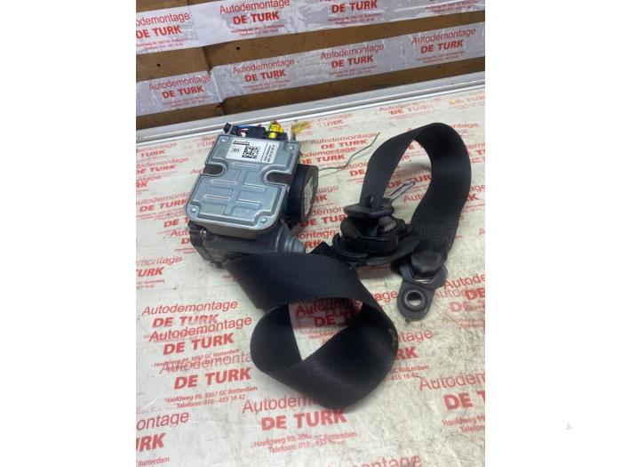 Front seatbelt, right Mercedes CLS 320 CDI 24V - 2118605686 MERCEDES
