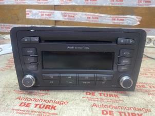Używane Radioodtwarzacz CD Audi A3 Sportback (8PA) 2.0 TFSI 16V Quattro Cena € 70,00 Procedura marży oferowane przez Autosloperij de Turk