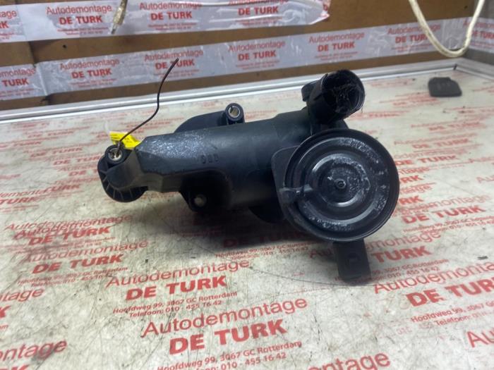 Usagé Ventilation carter Volkswagen Golf V (1K1) 1.4 FSI 16V Prix € 21,78 Prix TTC proposé par Autosloperij de Turk