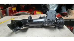Used Throttle body Mercedes R (W251) 3.0 320 CDI 24V 4-Matic Price € 75,00 Margin scheme offered by Autosloperij de Turk