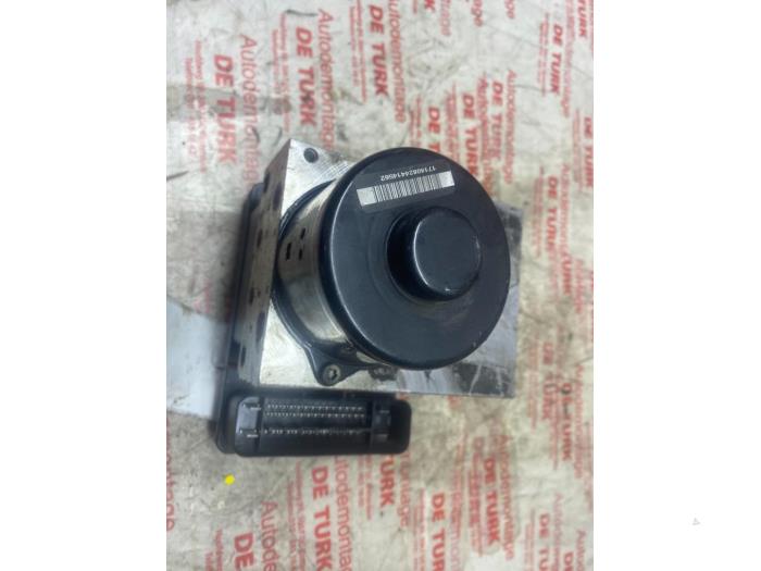 Usagé Bloc ABS Mercedes R (W251) 3.0 320 CDI 24V 4-Matic Prix € 315,81 Prix TTC proposé par Autosloperij de Turk