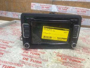 Used Radio CD player Volkswagen Scirocco (137/13AD) 2.0 TSI 16V Price € 100,00 Margin scheme offered by Autosloperij de Turk