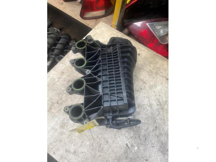 Used Intake manifold Skoda Fabia II (5J) 1.2 TSI Price € 48,40 Inclusive VAT offered by Autosloperij de Turk