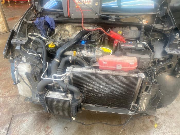 Engine Renault Clio III (BR/CR), 2005 / 2014 1.2 16V TCe 100, Hatchback, Petrol, 1.149cc, 74kW (101pk), FWD, D4F784; D4FH7, 2007-05 / 2014-12, BR1P; BR14; BRC4; BRCP; CR14; CR1P; CRC4; CRCP (Used)
