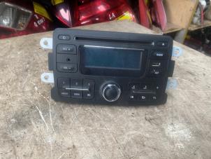 Usagé Radio/Lecteur CD Dacia Sandero II 0.9 TCE 12V Prix € 50,00 Règlement à la marge proposé par Autosloperij de Turk