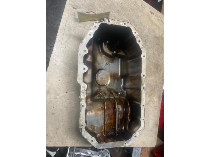 Usagé Couvercle carter Volkswagen Golf IV (1J1) 1.4 16V Prix € 32,67 Prix TTC proposé par Autosloperij de Turk