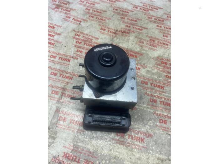 Gebrauchte ABS Pumpe Ford Focus 1 Wagon 1.6 16V Preis € 43,56 Mit Mehrwertsteuer angeboten von Autosloperij de Turk