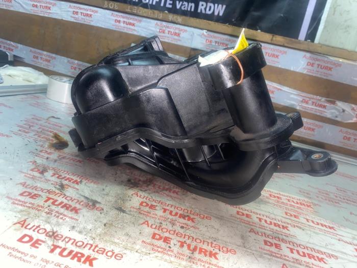 Intake manifold Kia Rio III 1.4 CVVT 16V - G4FA