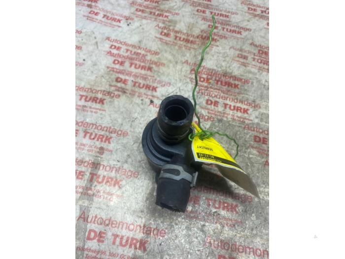 Begagnade Extra vattenpump Opel Corsa D 1.3 CDTi 16V ecoFLEX Pris € 21,78 Inklusive moms erbjuds av Autosloperij de Turk