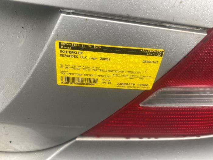Tailgate from a Mercedes-Benz CLK (W209) 1.8 200 K 16V 2005