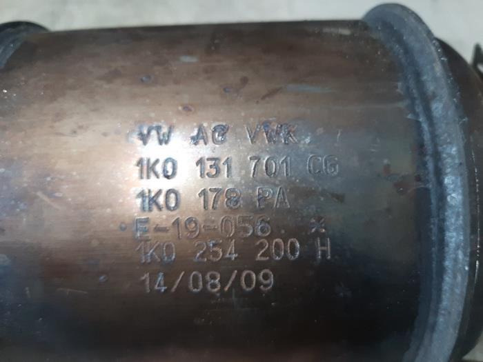 Catalytic converter from a Seat Altea (5P1) 1.4 TSI 16V 2010