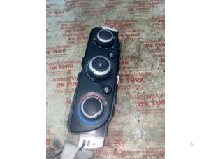 Used Heater control panel Renault Megane III Coupe (DZ) 1.4 16V TCe 130 Price € 40,00 Margin scheme offered by Autosloperij de Turk