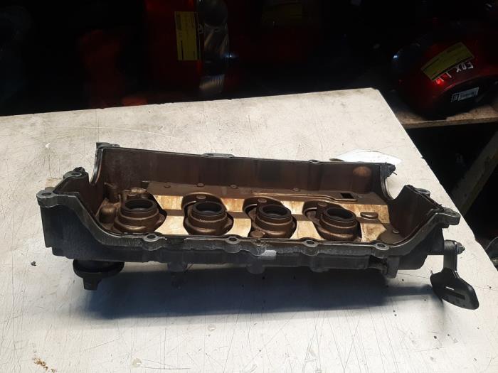 Rocker cover Alfa Romeo Giulietta 1.4 TB 16V MultiAir - F1122A1 940A2000