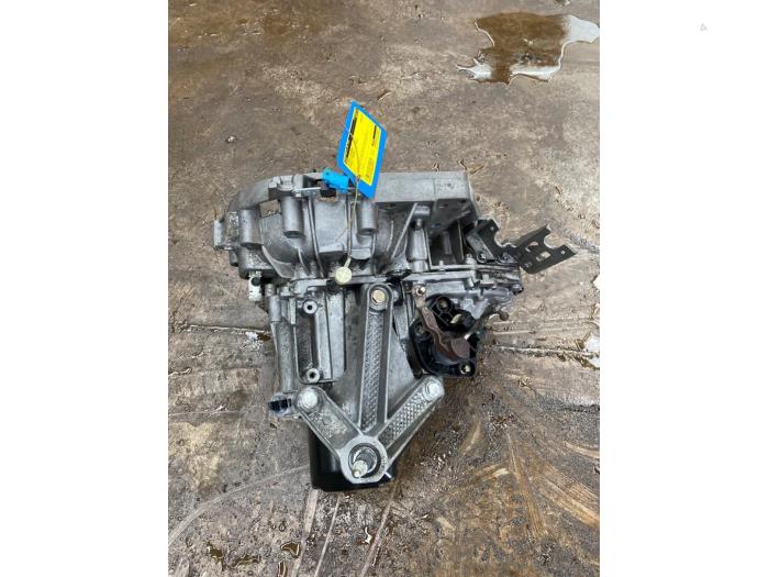 Gebrauchte Getriebe Renault Megane II (BM/CM) 1.4 16V 98 Preis € 163,35 Mit Mehrwertsteuer angeboten von Autosloperij de Turk