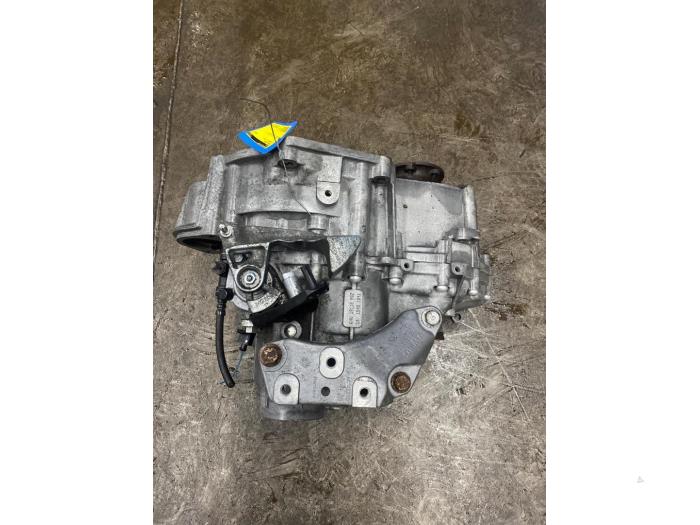 Gebrauchte Getriebe Volkswagen Scirocco (137/13AD) 2.0 TSI 16V Preis € 326,70 Mit Mehrwertsteuer angeboten von Autosloperij de Turk