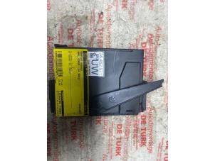 Usagé Module confort Opel Corsa C (F08/68) 1.2 16V Prix € 21,78 Prix TTC proposé par Autosloperij de Turk