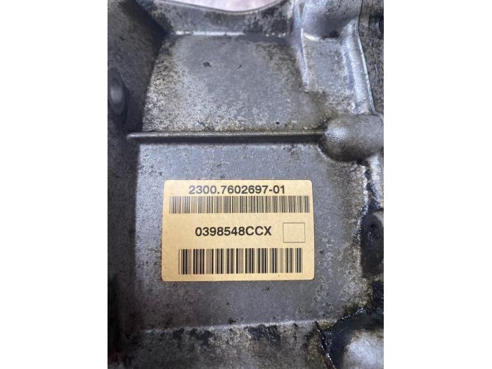 Getriebe van een MINI Mini (R56) 1.6 16V Cooper S 2009