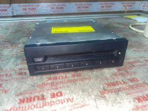 Used CD player Mini Mini (R56) 1.6 16V Cooper S Price € 80,00 Margin scheme offered by Autosloperij de Turk