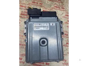 Used Ignition lock + computer Landrover Discovery IV (LAS) 3.0 TD V6 24V Price on request offered by Autosloperij de Turk