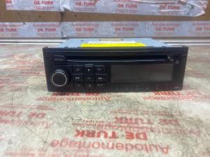 Gebrauchte Radio CD Spieler Peugeot 208 I (CA/CC/CK/CL) 1.2 Vti 12V PureTech 82 Preis € 40,00 Margenregelung angeboten von Autosloperij de Turk