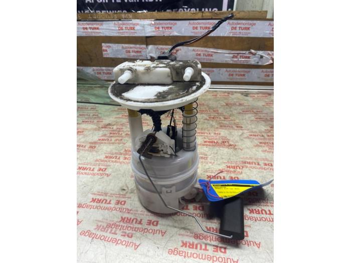 Usagé Pompe essence Renault Clio IV (5R) 0.9 Energy TCE 90 12V Prix € 43,56 Prix TTC proposé par Autosloperij de Turk