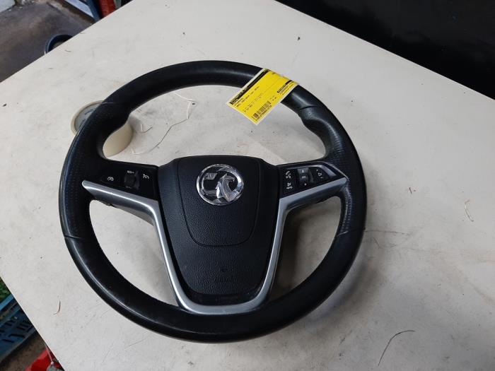 Gebrauchte Lenkrad Opel Insignia 2.0 CDTI 16V 130 Ecotec Preis € 82,28 Mit Mehrwertsteuer angeboten von Autosloperij de Turk