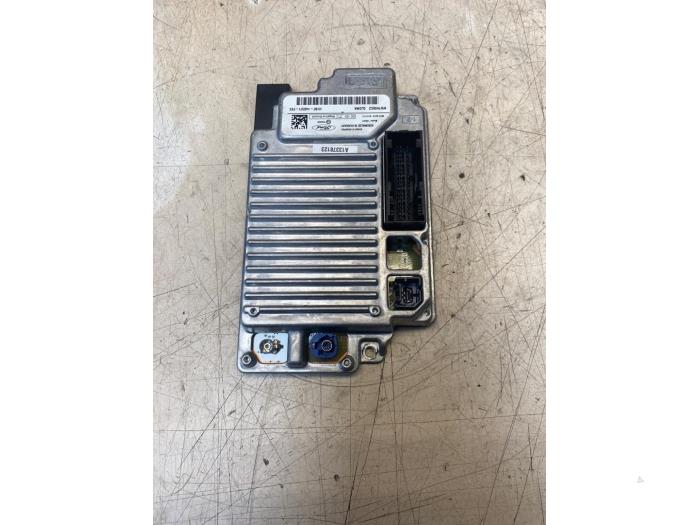 Usagé Module navigation Ford Fiesta 7 1.0 EcoBoost 12V 125 Prix € 272,25 Prix TTC proposé par Autosloperij de Turk