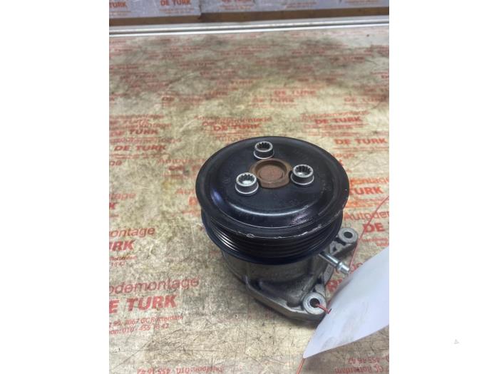 Usagé Pompe à eau Volkswagen Polo V (6R) 1.4 TDI 12V 90 Prix € 32,67 Prix TTC proposé par Autosloperij de Turk