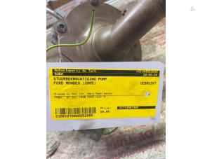 Pompe de direction d'un Ford Mondeo III 2.0 TDCi 115 16V Euro IV 2005