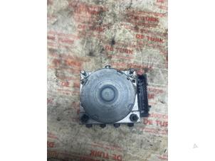 Bloc ABS d'un Toyota Aygo (B10) 1.0 12V VVT-i 2011
