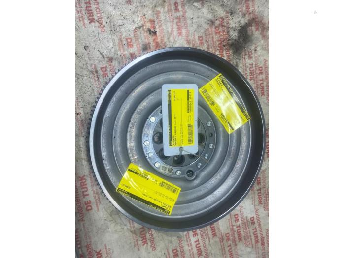 Used Flywheel Mercedes B (W246/W242) 1.6 B-180 BlueEFFICIENCY Turbo 16V Price € 163,35 Inclusive VAT offered by Autosloperij de Turk