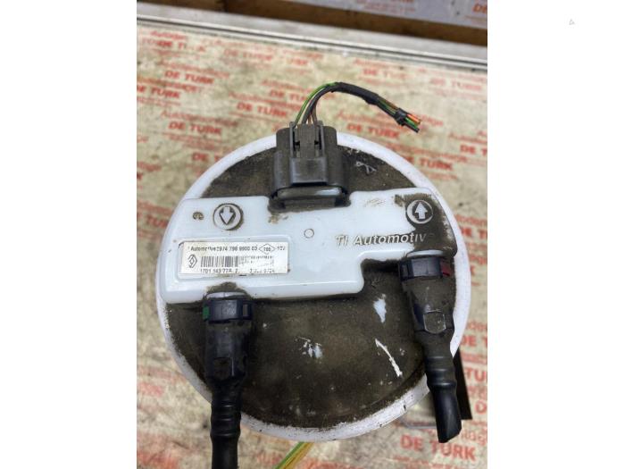 Gebrauchte Benzinpumpe Renault Clio V (RJAB) 0.9 Energy TCE 90 12V Preis € 43,56 Mit Mehrwertsteuer angeboten von Autosloperij de Turk