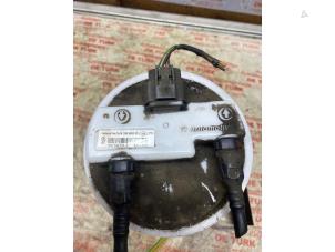 Gebrauchte Benzinpumpe Renault Clio V (RJAB) 0.9 Energy TCE 90 12V Preis € 43,56 Mit Mehrwertsteuer angeboten von Autosloperij de Turk