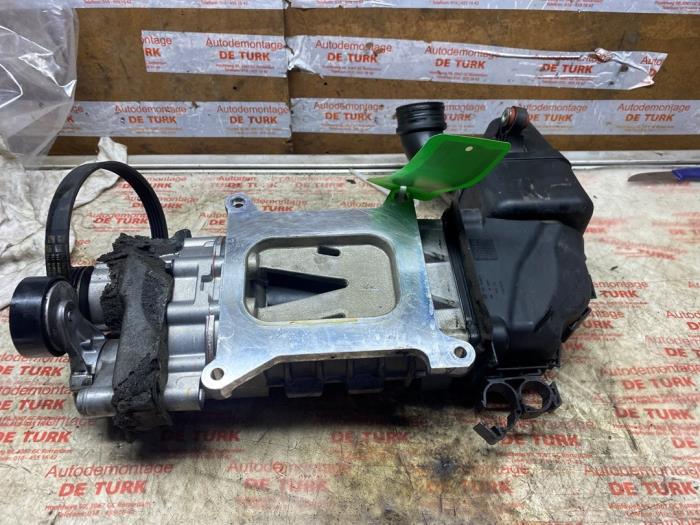 Usados Compresor Seat Ibiza IV SC (6J1) 1.4 TSI 16V FR Precio € 108,90 IVA incluido ofrecido por Autosloperij de Turk