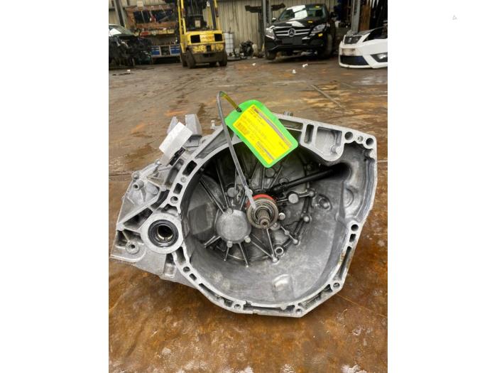 Gebrauchte Getriebe Nissan Juke (F15) 1.2 DIG-T 16V Preis € 326,70 Mit Mehrwertsteuer angeboten von Autosloperij de Turk