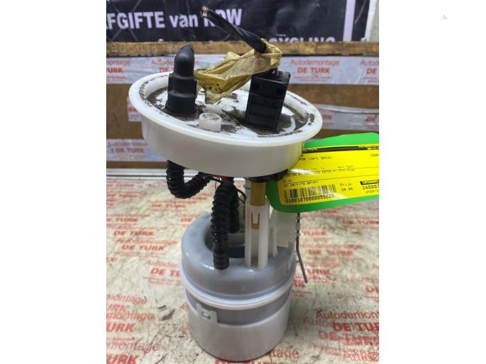Used Petrol pump Mini Mini (R56) 1.6 16V Cooper Price € 54,45 Inclusive VAT offered by Autosloperij de Turk