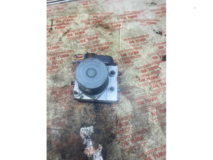 Usagé Bloc ABS Citroen C4 Picasso (UD/UE/UF) 1.8 16V Prix € 108,90 Prix TTC proposé par Autosloperij de Turk