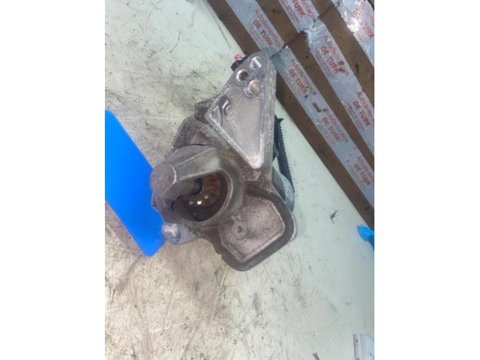 Gebrauchte Anlasser Renault Clio IV (5R) 0.9 Energy TCE 90 12V Preis € 43,56 Mit Mehrwertsteuer angeboten von Autosloperij de Turk