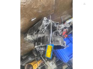 Getriebe van een Mercedes-Benz GLA (156.9) 1.6 180 16V 2018