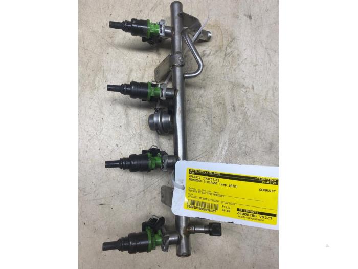 Usagé Système d'injection Mercedes C (W204) 1.8 C-180 CGI 16V Prix € 32,67 Prix TTC proposé par Autosloperij de Turk