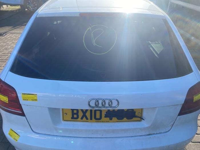 Używane Tylna klapa Audi A3 (8P1) 1.4 TFSI 16V Cena € 108,90 Z VAT oferowane przez Autosloperij de Turk