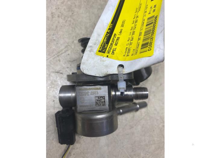 Begagnade Högtryckspump Opel Astra K 1.0 Turbo 12V Pris € 65,34 Inklusive moms erbjuds av Autosloperij de Turk